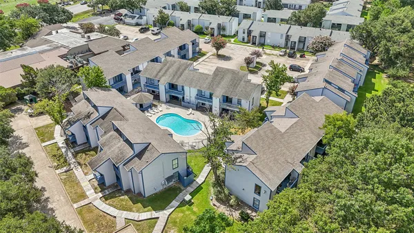 $1,450 | 13151 Walden Road, Unit 206, Montgomery, TX 77356