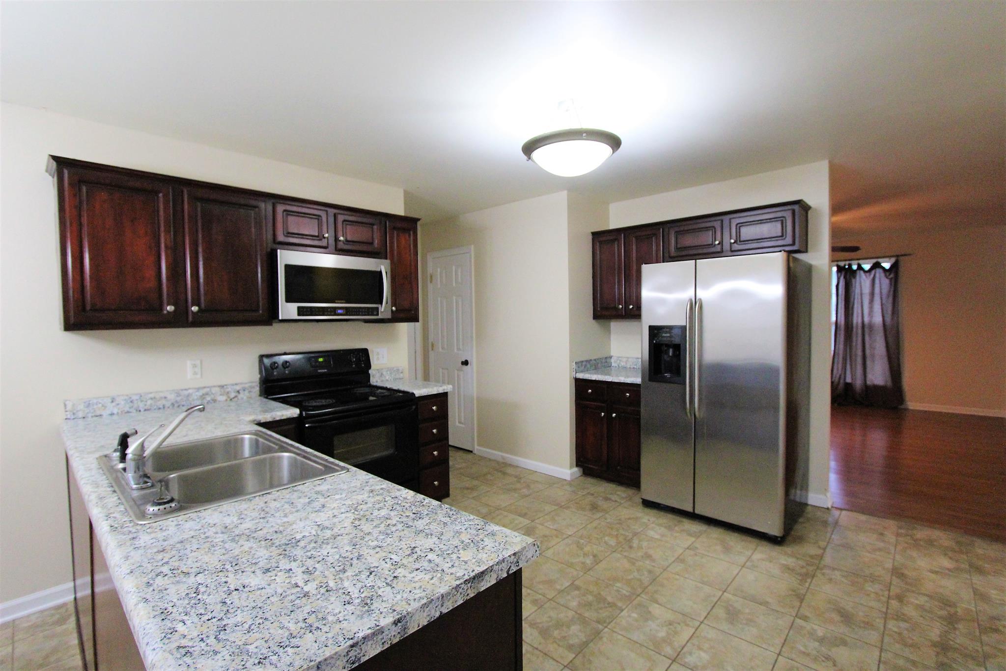 1062 Hamilton Chambers Road Lebanon, TN 37087 - Photo 9 of 18