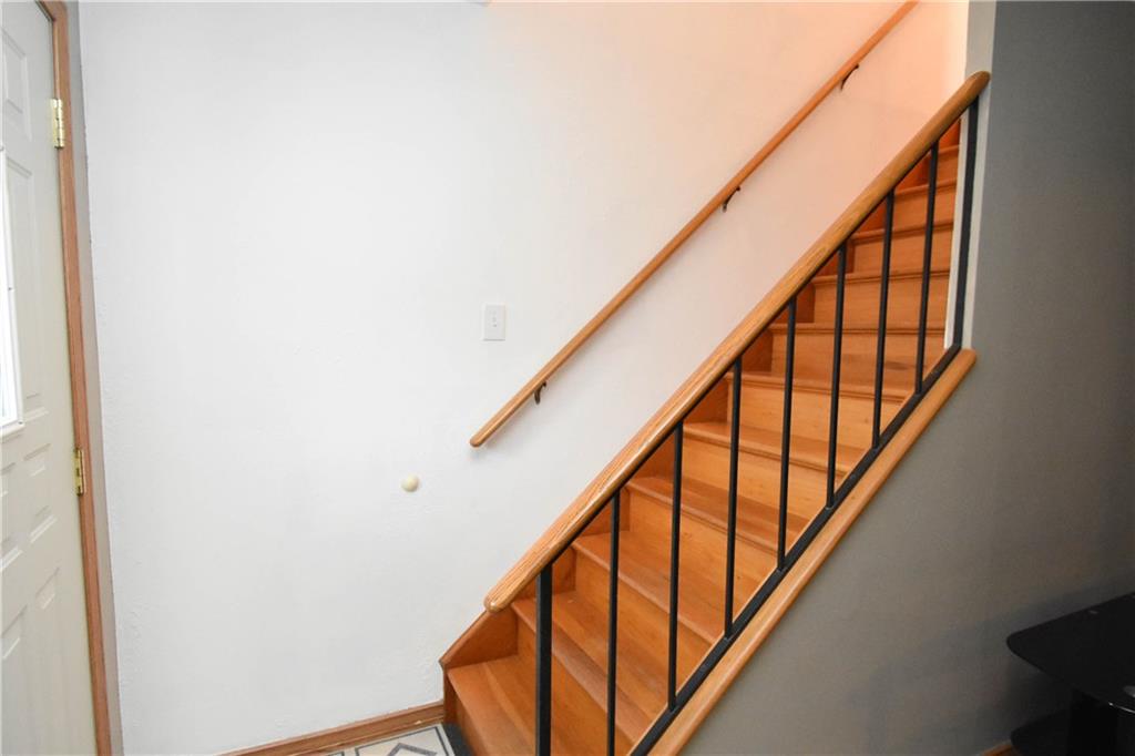 515 Grandison Road Greenfield, IN 46140 - Photo 4 of 17 Gallery Image 4