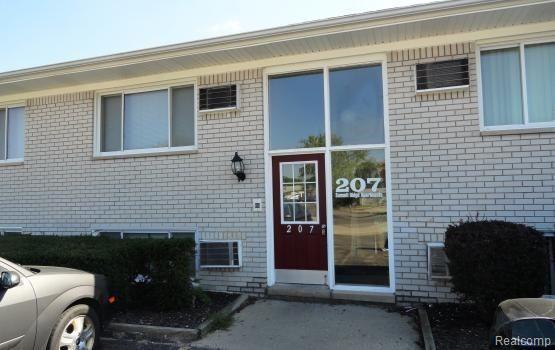 207 Summit Ridge Drive, Unit A White Lake, MI 48386 - Photo 1 of 9