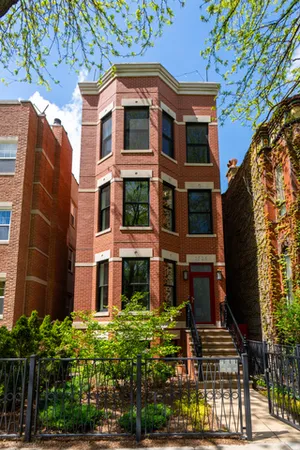 $725,000 | 1526 North Leavitt Street, Unit 2, Chicago, IL 60622
