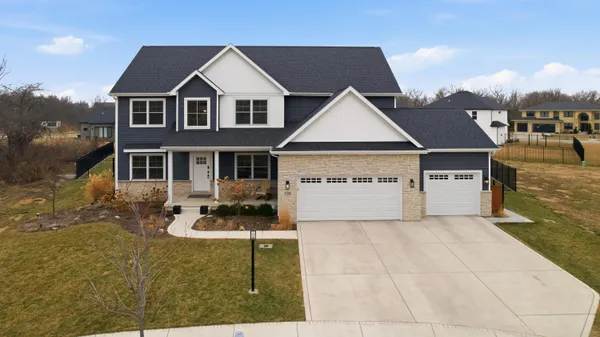 $760,000 | 11200 Oak Ridge Court, Crown Point, IN 46307