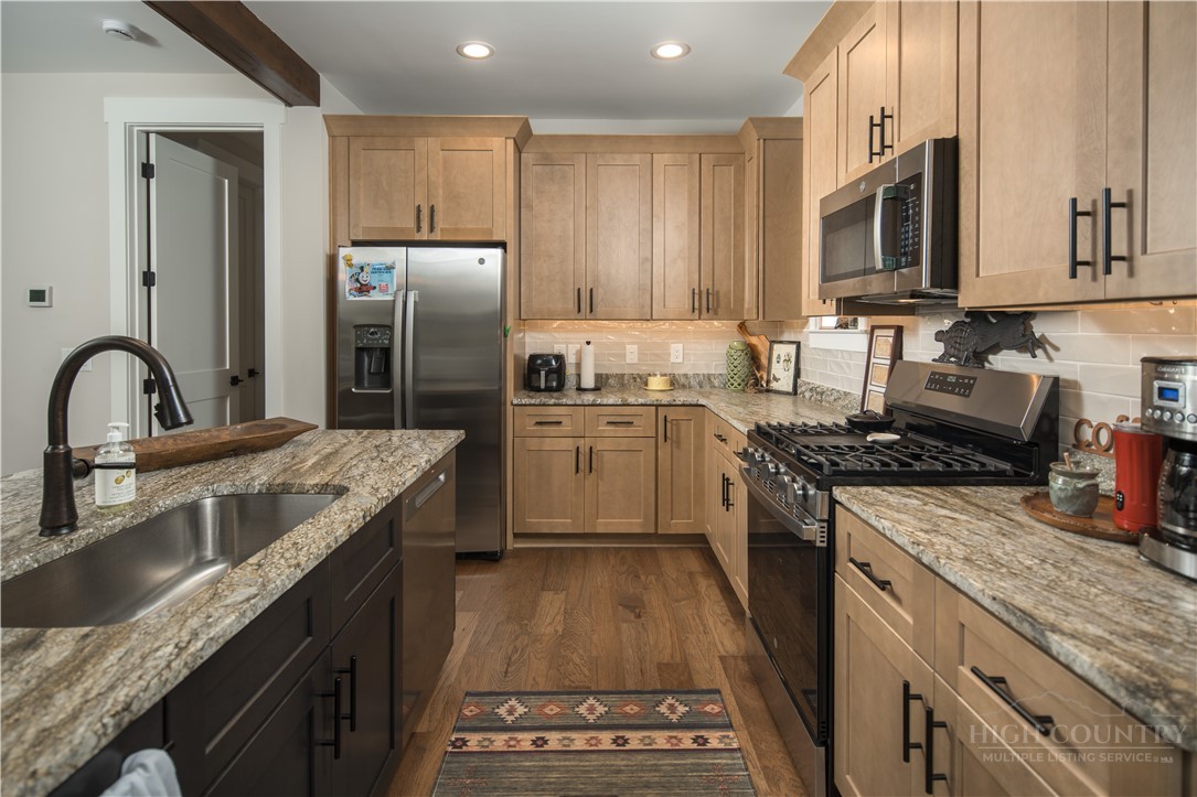 9391 Blackberry Road Lenoir, NC 28645 - Photo 9 of 21