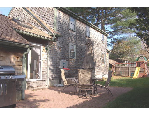 15 Huntley Road Hingham, MA 02043 - Photo 8 of 8 Gallery Image 8