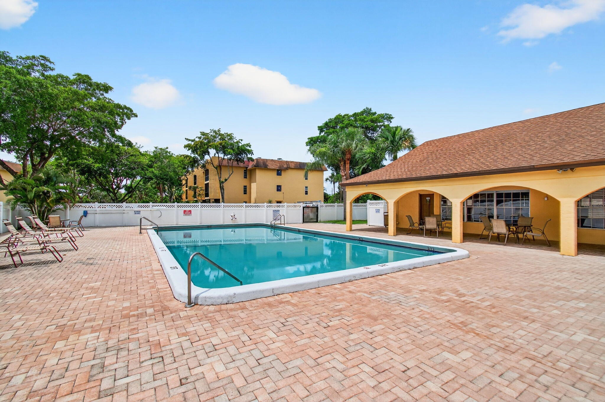 480 Northwest 20th Street, Unit 301 Boca Raton, FL 33431 - Photo 39 of 47 54-web-or-mls-DSC_2471