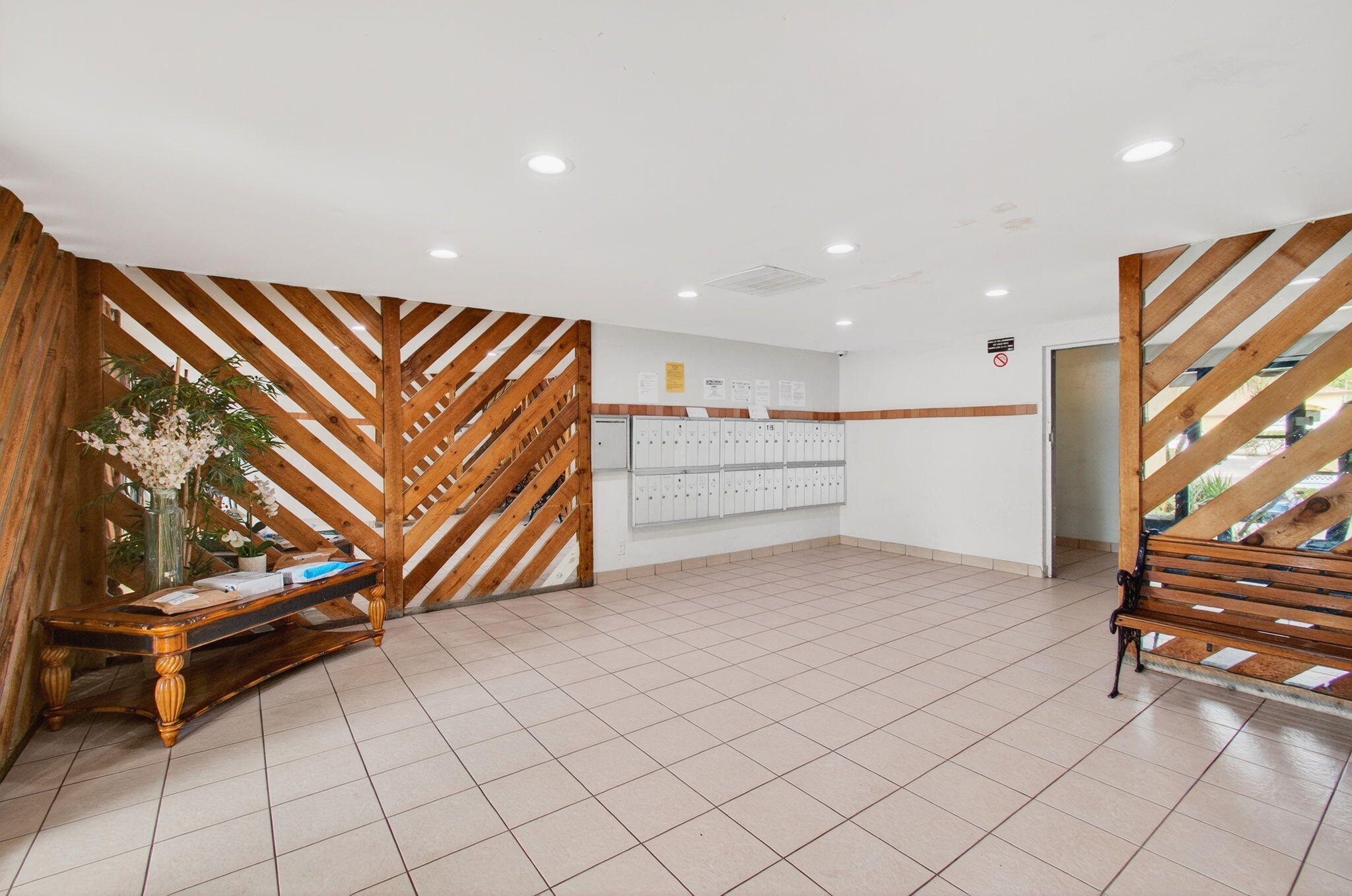 480 Northwest 20th Street, Unit 301 Boca Raton, FL 33431 - Photo 45 of 47 6-web-or-mls-DSC_2396