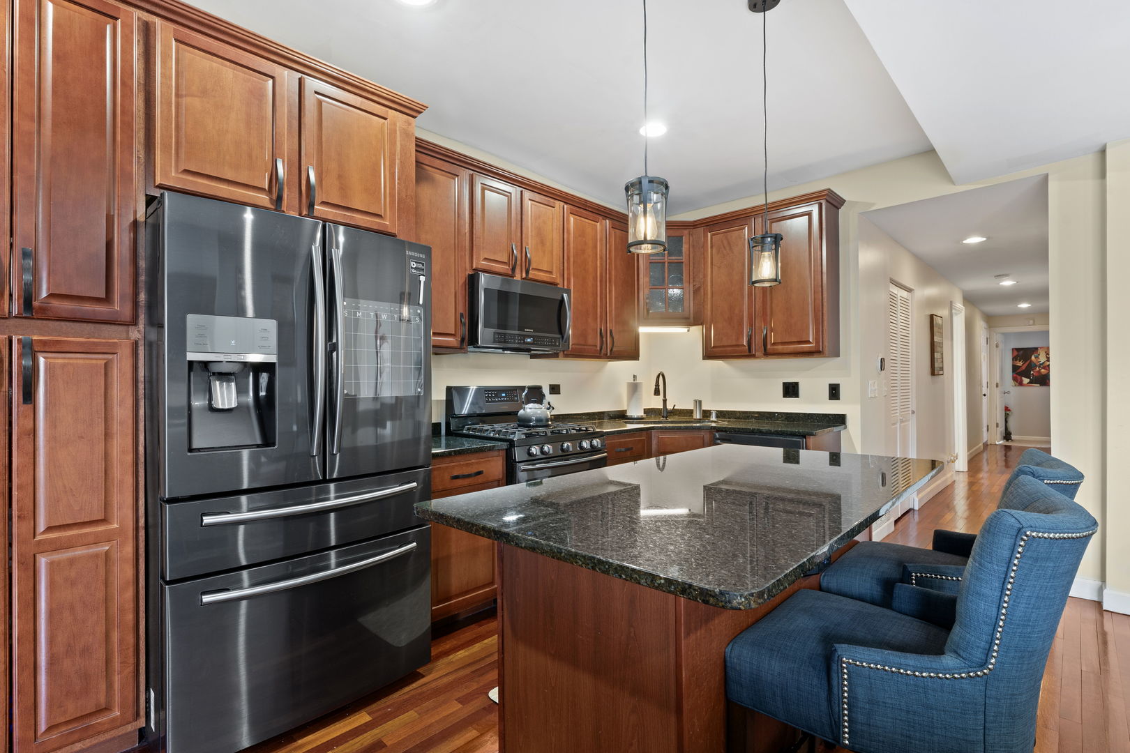 6547 South Ellis Avenue, Unit 2 Chicago, IL 60637 - Photo 4 of 15