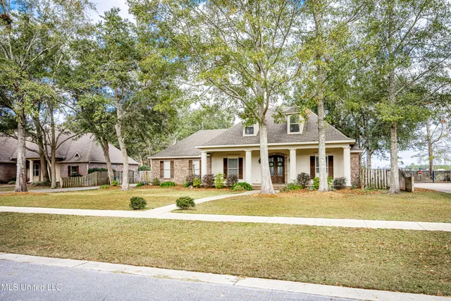 $635,000 | 3208 Oakleigh Circle, Ocean Springs, MS 39564