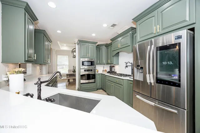 $635,000 | 3208 Oakleigh Circle, Ocean Springs, MS 39564