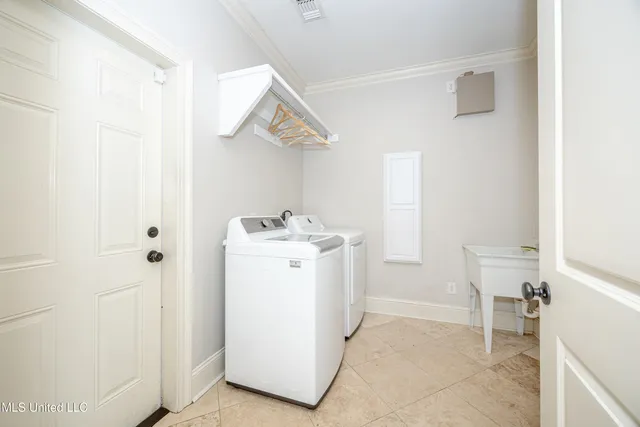 $635,000 | 3208 Oakleigh Circle, Ocean Springs, MS 39564