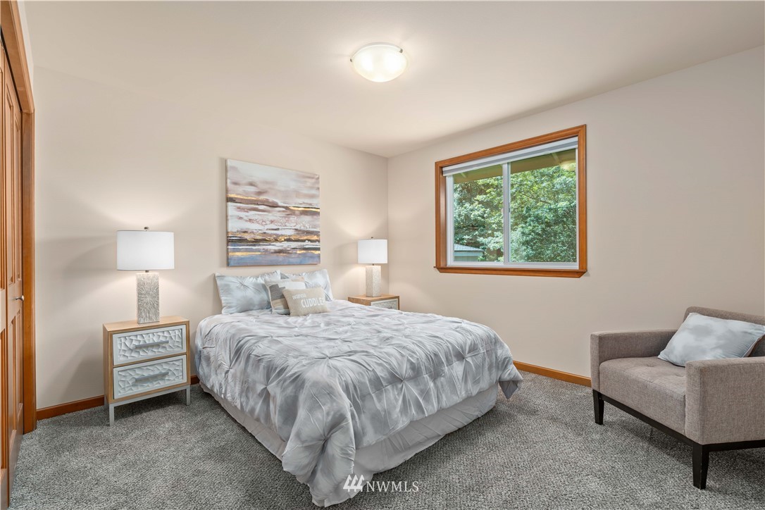 9302 Valhalla Way Bothell, WA 98011 - Photo 19 of 37