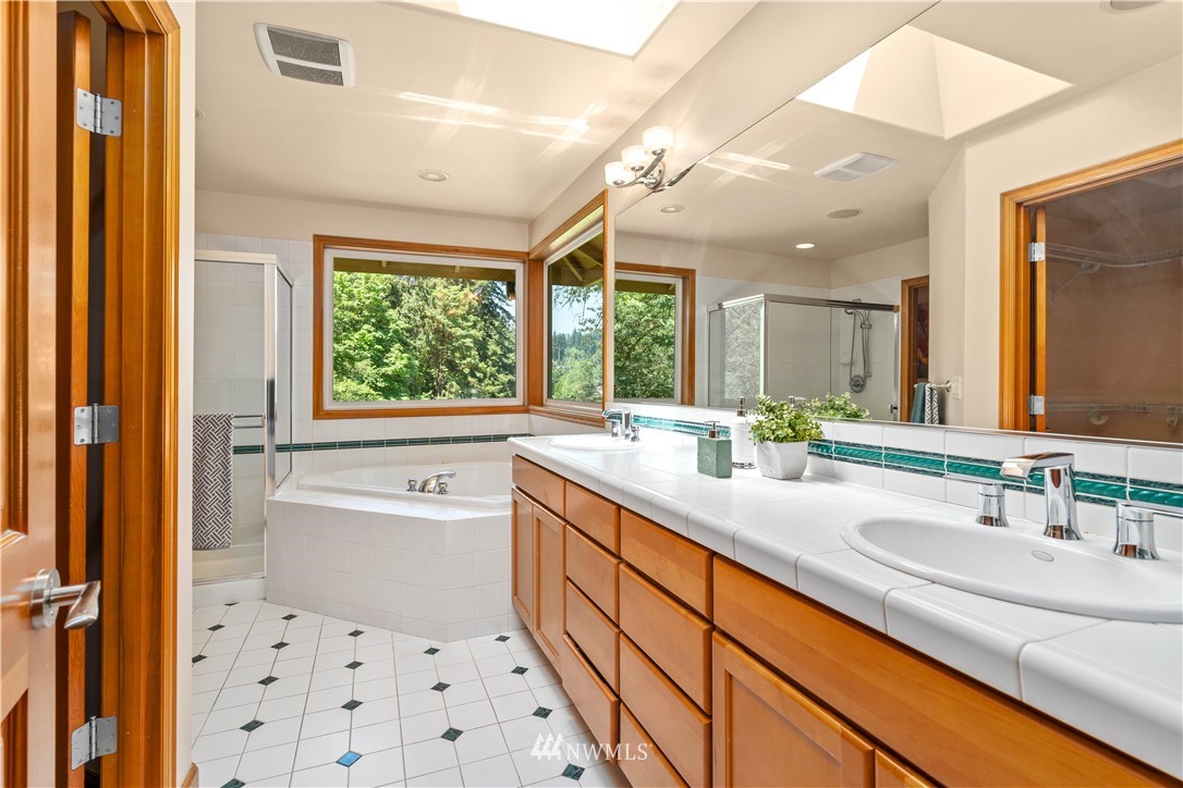 9302 Valhalla Way Bothell, WA 98011 - Photo 24 of 37