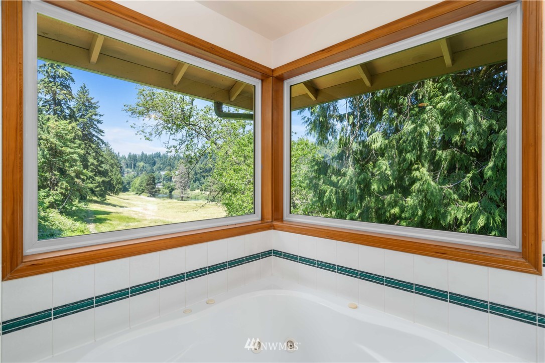 9302 Valhalla Way Bothell, WA 98011 - Photo 25 of 37