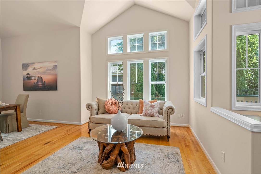 9302 Valhalla Way Bothell, WA 98011 - Photo 8 of 37