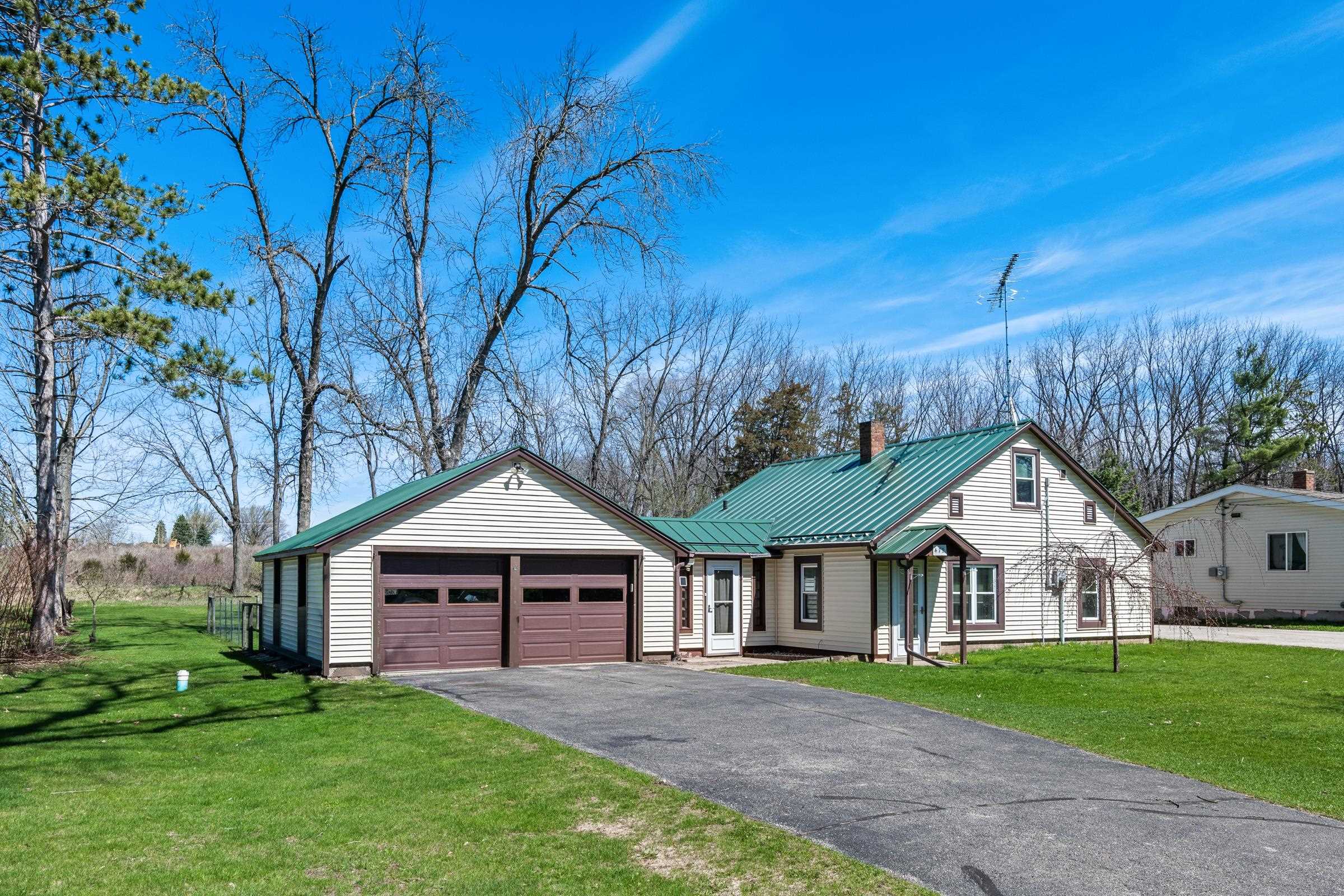 472 North Street Green Lake, WI 54941 - Photo 28 of 31