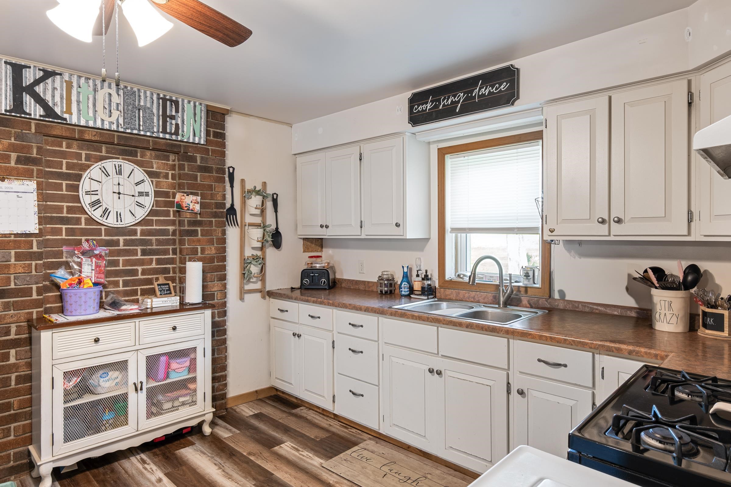 472 North Street Green Lake, WI 54941 - Photo 8 of 31