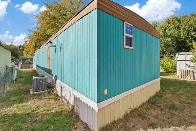 $89,900 | 24807 East Trent Avenue, Unit 13, Newman Lake, WA 99025