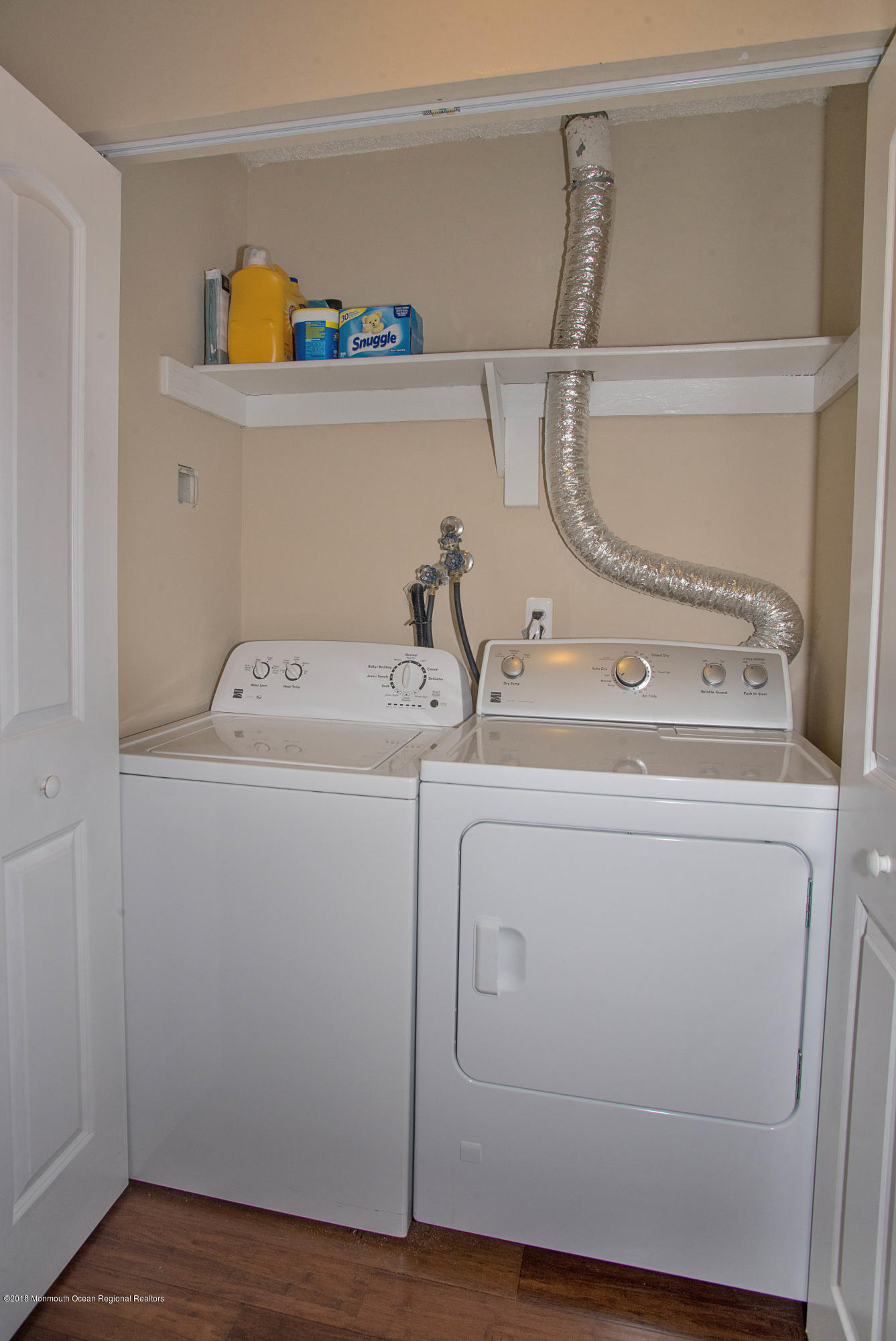 108 Daisy Court Jackson, NJ 08527 - Photo 12 of 13 _RMJ1654.jpg laundry room