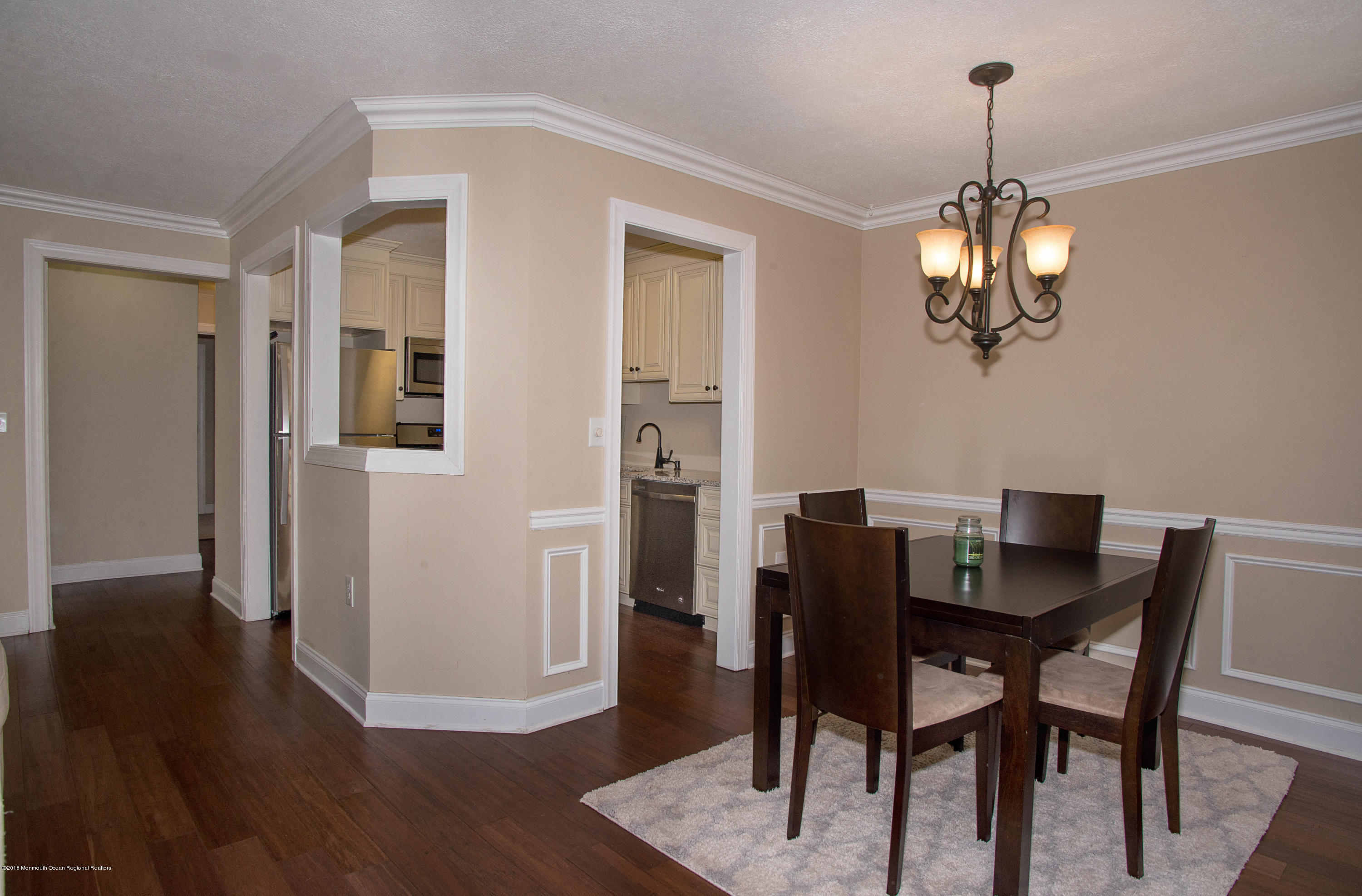108 Daisy Court Jackson, NJ 08527 - Photo 5 of 13 _RMJ1614.jpg dining room