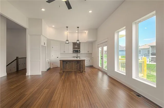 $579,000 | 2211 Prairie Creek Drive, Kearney, MO 64060