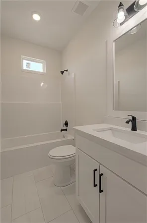 $574,000 | 2211 Prairie Creek Drive, Kearney, MO 64060