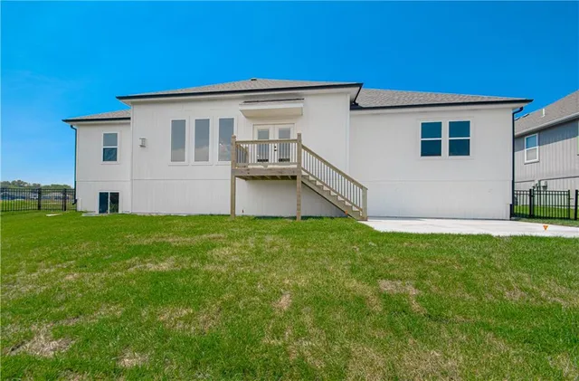 $579,000 | 2211 Prairie Creek Drive, Kearney, MO 64060