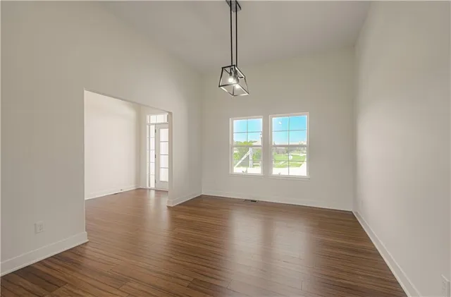 $579,000 | 2211 Prairie Creek Drive, Kearney, MO 64060