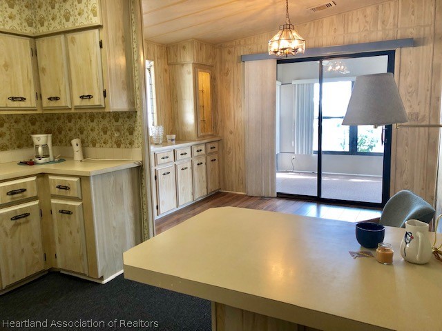 1552 Caribbean Road Sebring, FL 33870 - Photo 16 of 33 Gallery Image 16
