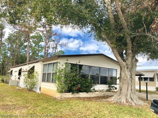 1552 Caribbean Road Sebring, FL 33870 - Photo 28 of 33 Gallery Image 28