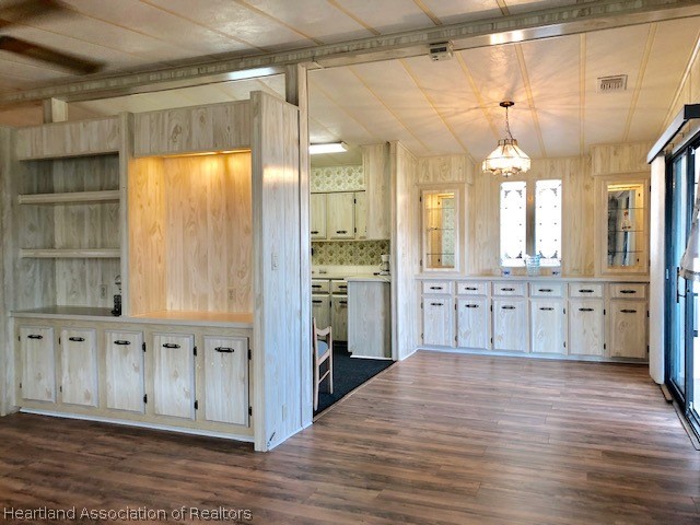 1552 Caribbean Road Sebring, FL 33870 - Photo 3 of 33 Gallery Image 3
