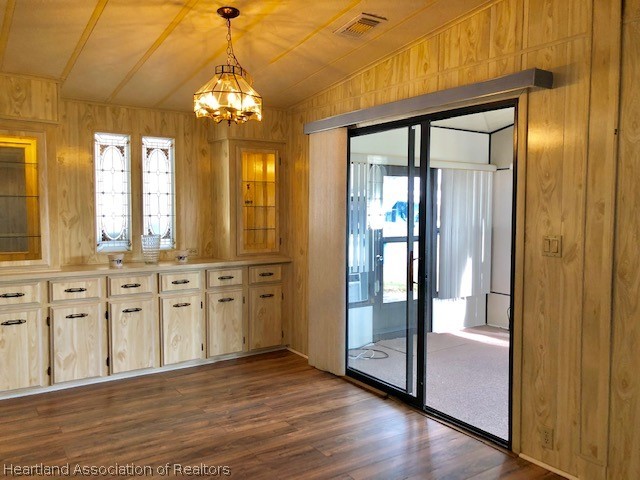 1552 Caribbean Road Sebring, FL 33870 - Photo 9 of 33 Gallery Image 9