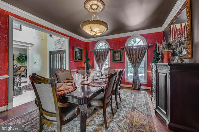 a view of a entryway with a rug