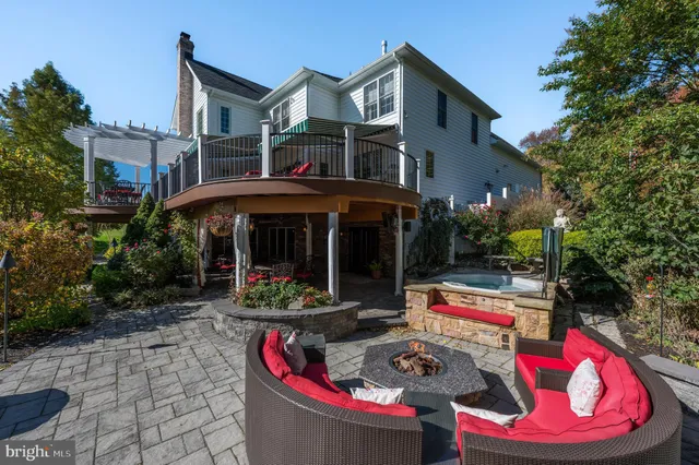 $2,750,000 | 14 Baltusrol Terrace, Moorestown, NJ 08057