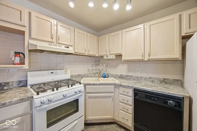 $157,000 | 5025 Elmhurst Drive, Lawrence, IN 46226