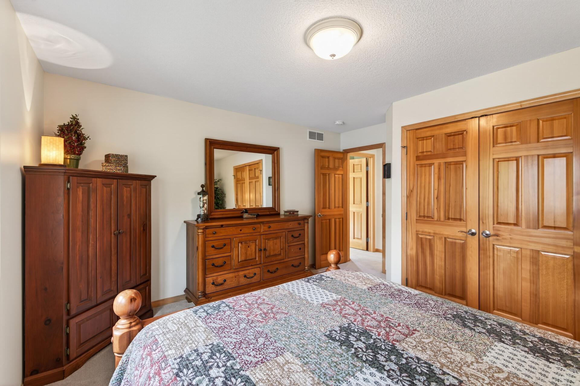 381 Del Rio Drive Chanhassen, MN 55317 - Photo 49 of 97