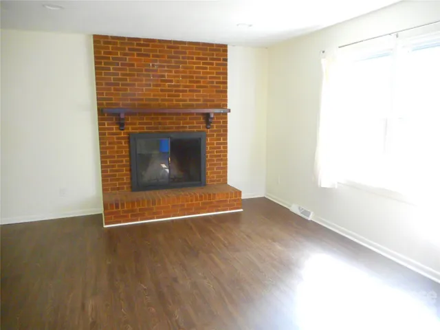 $1,995 | 733 Catawba Circle North, Matthews, NC 28104