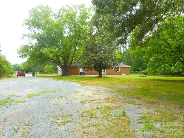 $1,995 | 733 Catawba Circle North, Matthews, NC 28104