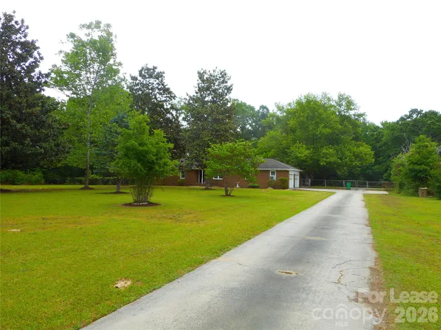 $1,995 | 733 Catawba Circle North, Matthews, NC 28104