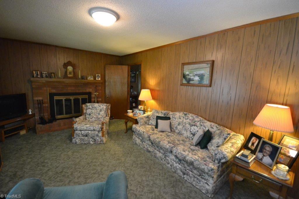 736 Foxfire Road Asheboro, NC 27205 - Photo 4 of 24 Den