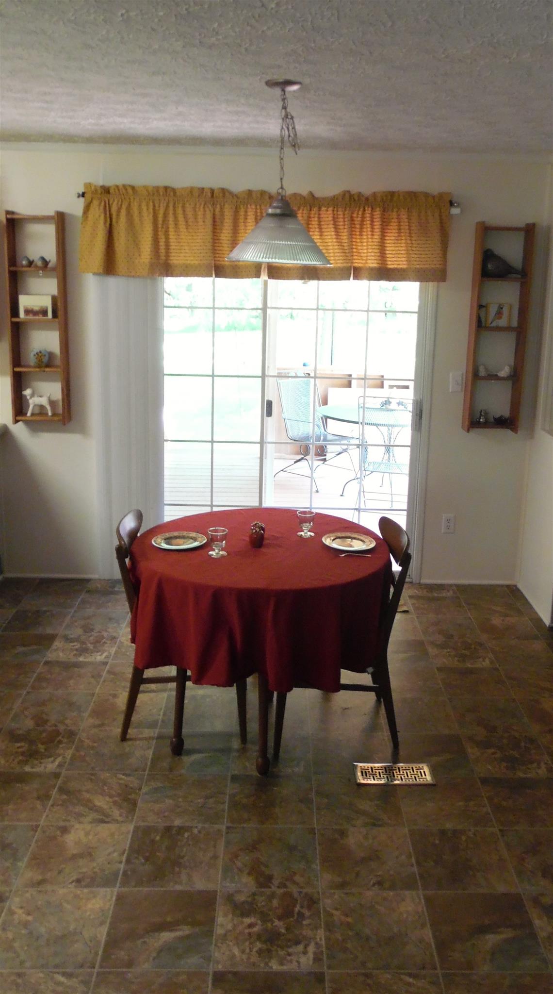 2694 Goose Pond Road Manchester, TN 37355 - Photo 14 of 19 a bed room with a bed and a window