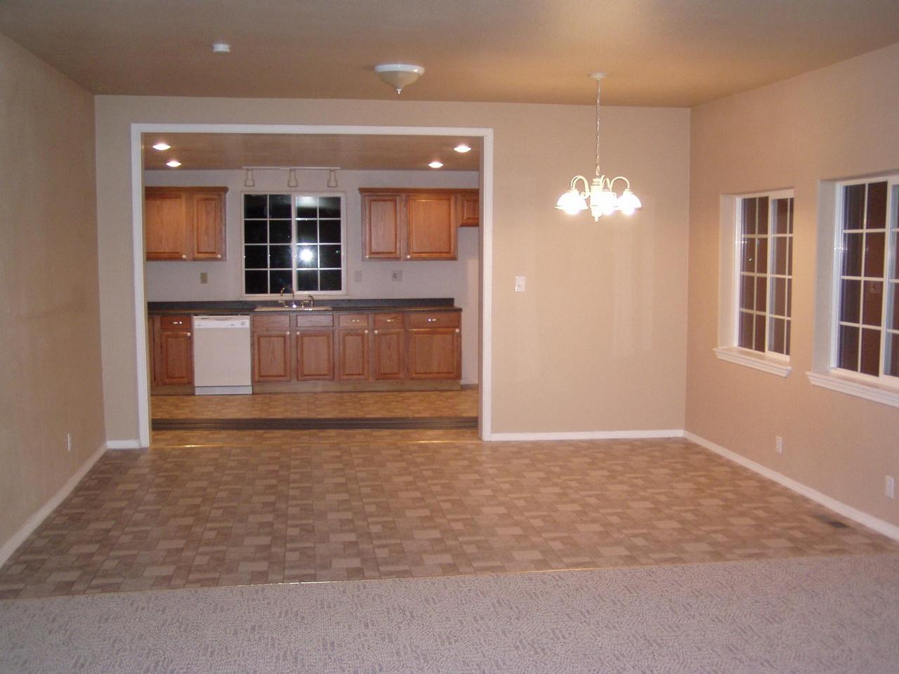 341 Liberty Road Granger, WA 98932 - Photo 9 of 19
