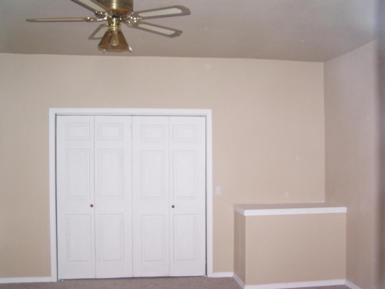 341 Liberty Road Granger, WA 98932 - Photo 10 of 19 a view of an empty room
