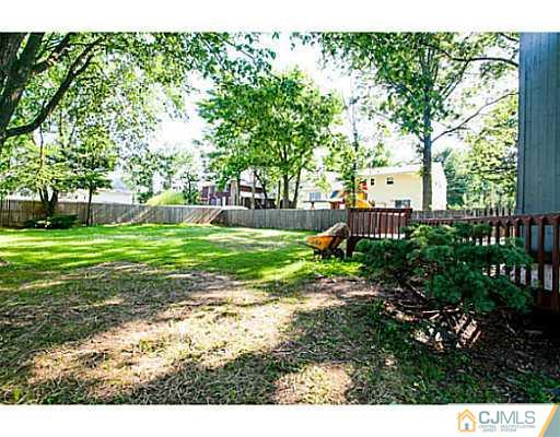 38 Lynnwood Road Edison, NJ 08820 - Photo 18 of 21 Gallery Image 18