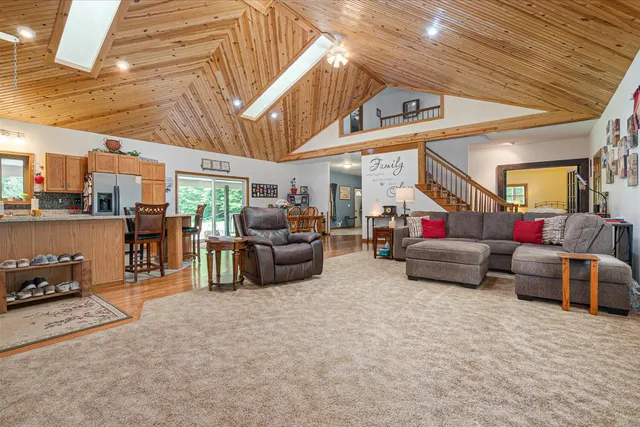 $695,000 | 8632 Anchor Drive, Delton, MI 49046