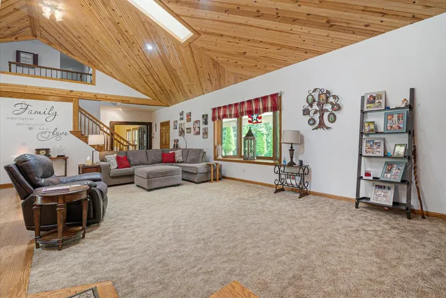 $695,000 | 8632 Anchor Drive, Delton, MI 49046