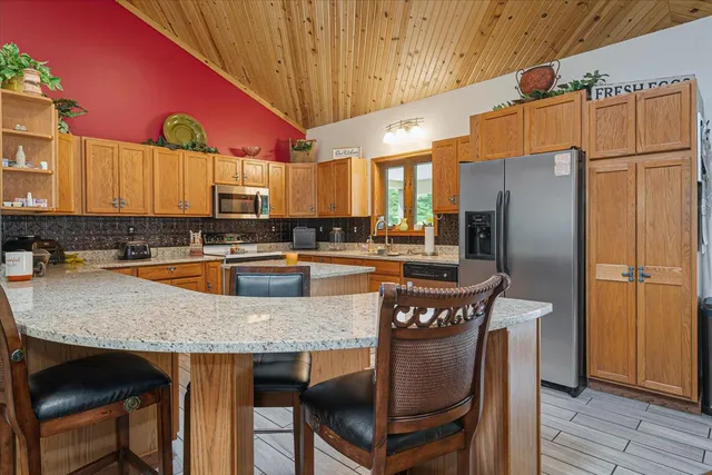 $695,000 | 8632 Anchor Drive, Delton, MI 49046