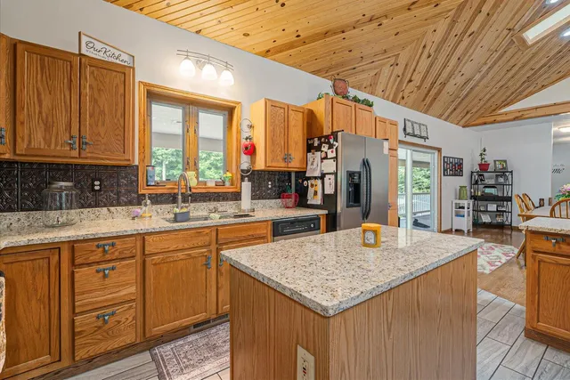 $695,000 | 8632 Anchor Drive, Delton, MI 49046