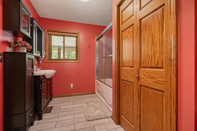 $695,000 | 8632 Anchor Drive, Delton, MI 49046