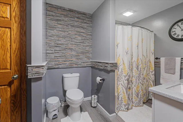 $695,000 | 8632 Anchor Drive, Delton, MI 49046