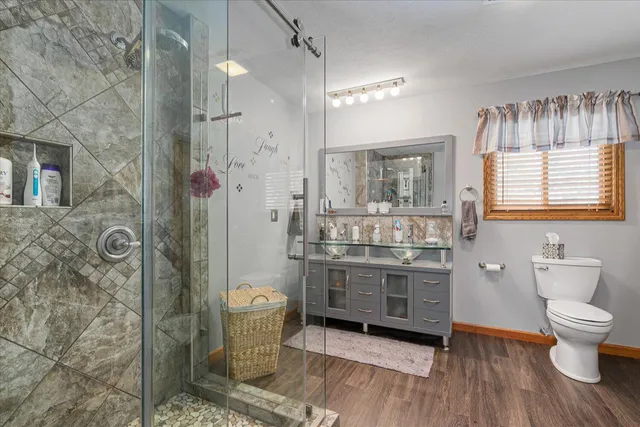 $695,000 | 8632 Anchor Drive, Delton, MI 49046